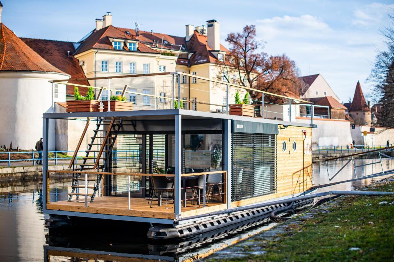 Rezidence Malse - Unikatni Apartmany Na Vode 捷克布杰约维采 外观 照片