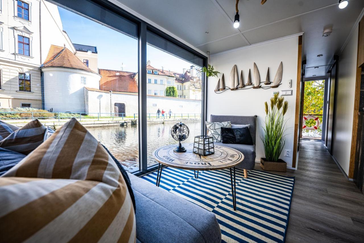 Rezidence Malse - Unikatni Apartmany Na Vode 捷克布杰约维采 外观 照片