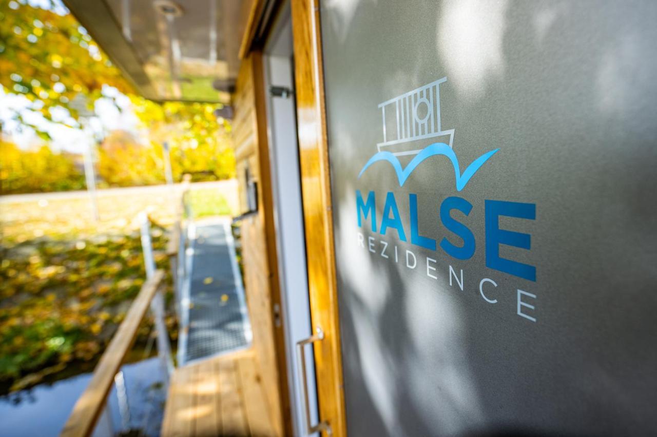 Rezidence Malse - Unikatni Apartmany Na Vode 捷克布杰约维采 外观 照片